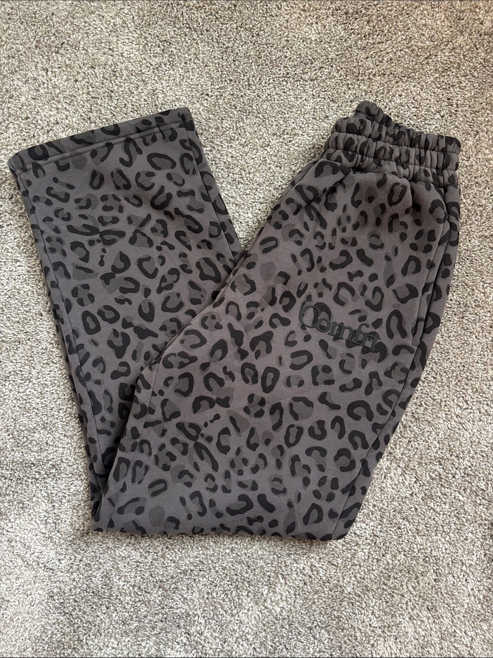 Wide Leg Leopard Print Pants in Charcoal
